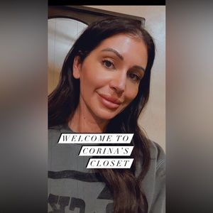 Meet your Posher, Corina